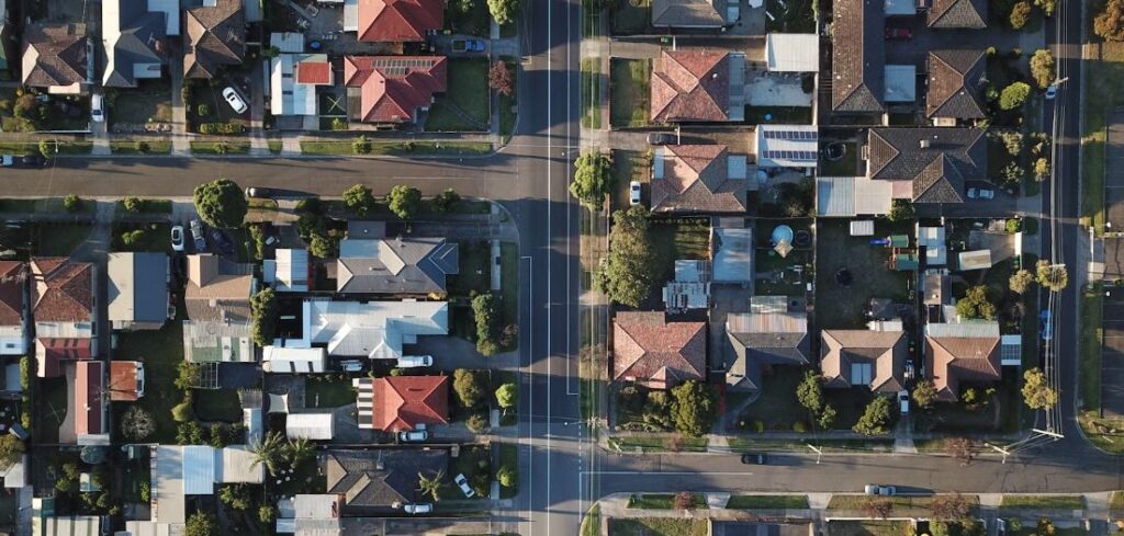 6 Reasons Why Mastering LinkedIn is Essential for Real Estate Agents