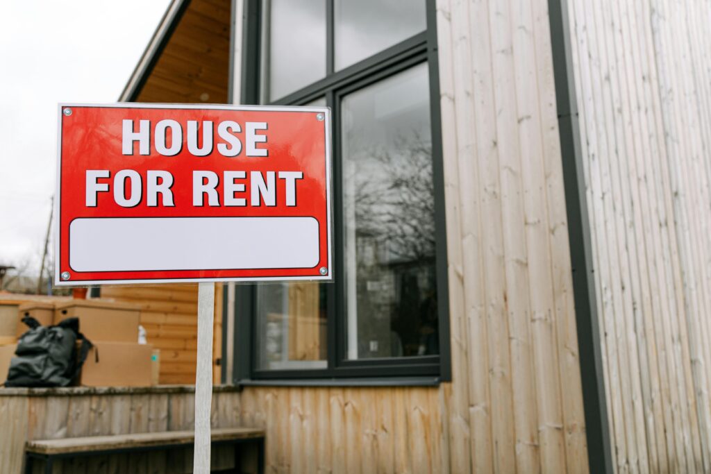 social media for real estate rentals